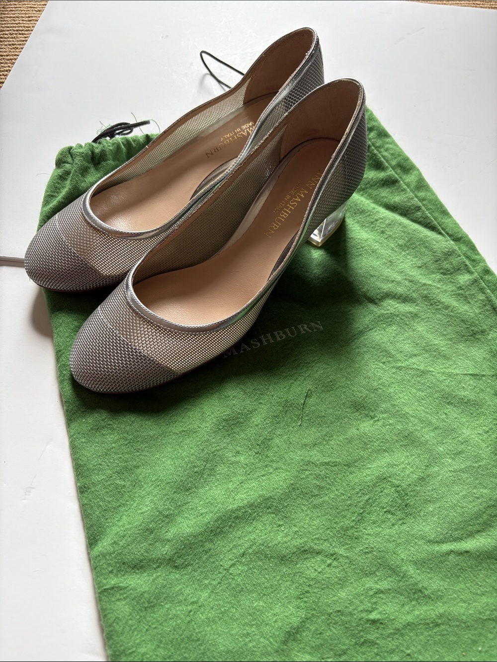 Gorgeous Ann Mashburn Acrylic heel pumps - Picture 11 of 14